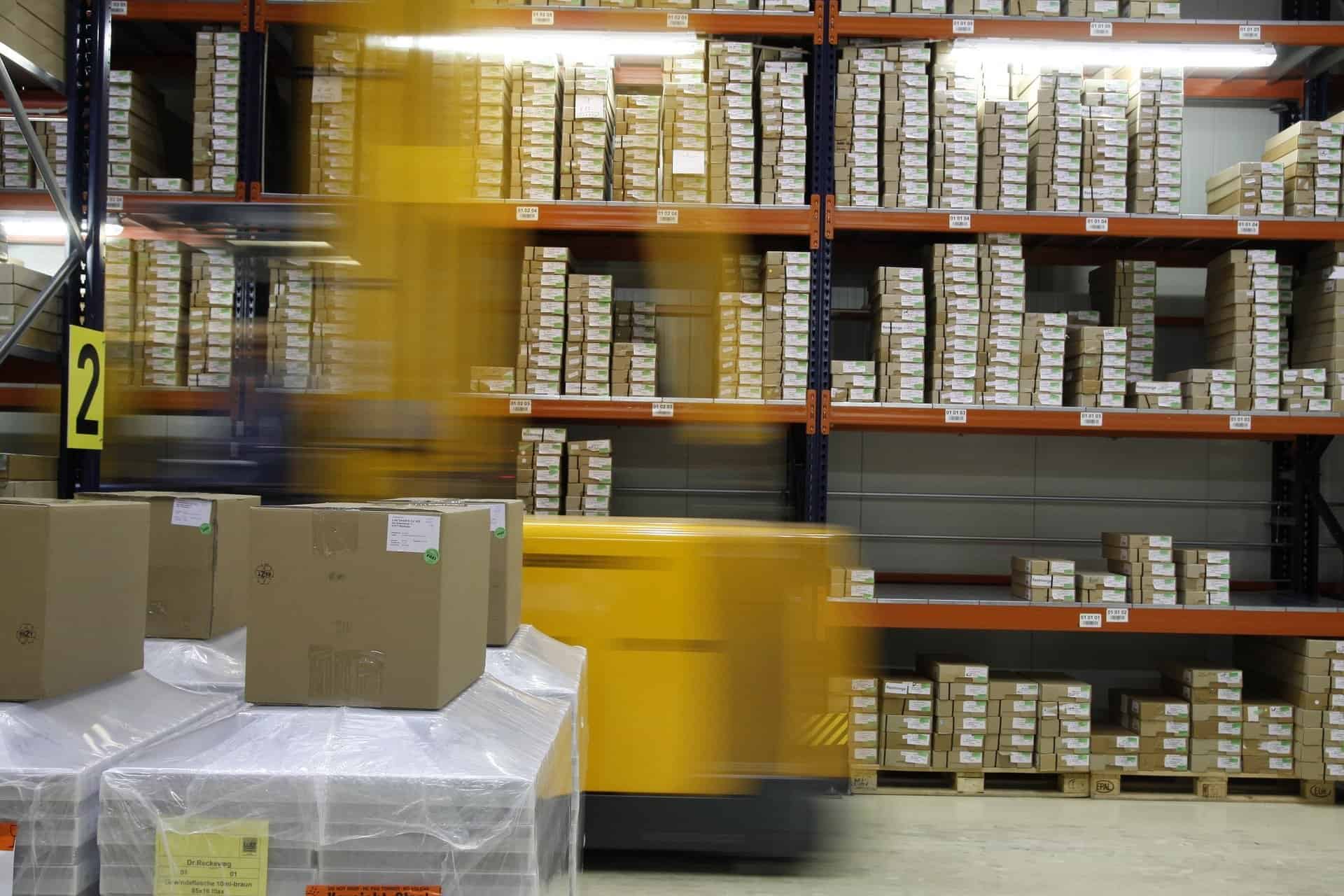 Advantages of RFID Tags Over Barcodes for Warehouse Management